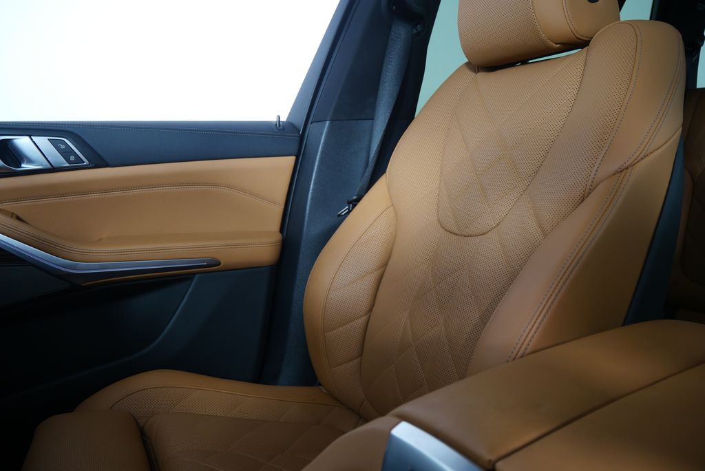 Thumbnail: 2024 BMW X5 - 29