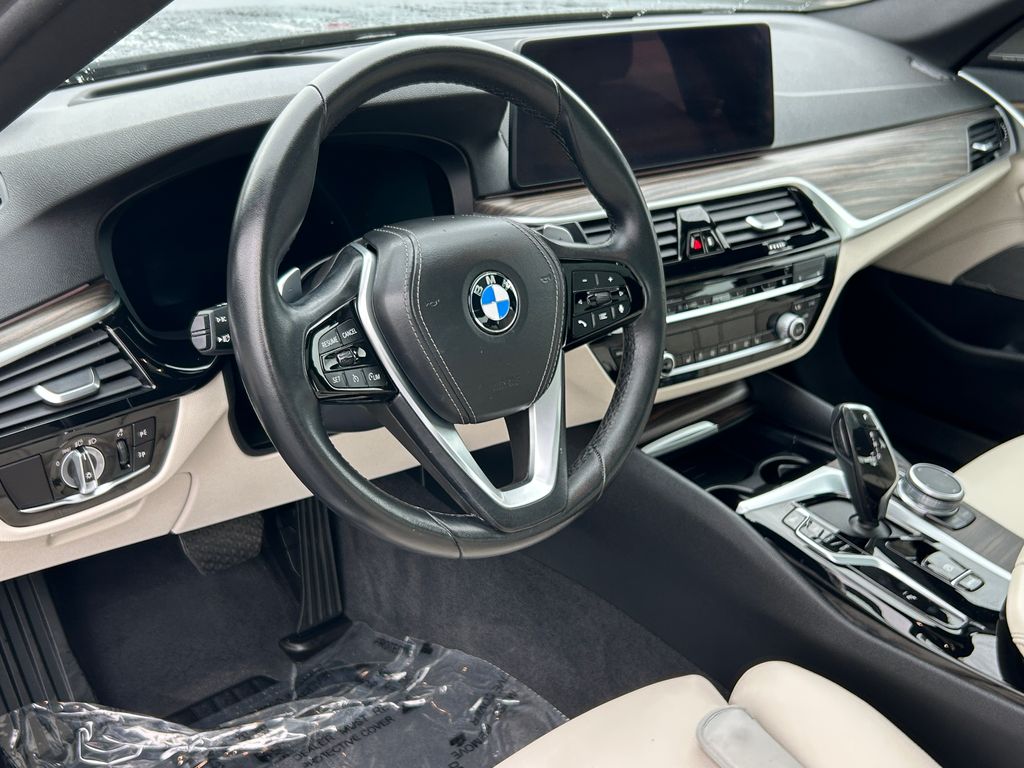 2022 BMW 5 Series 540i 14