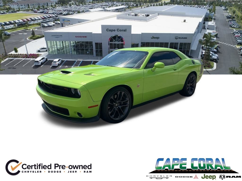 Green (Sublime Metallic Clearcoat) 2023 Dodge Challenger Coupe Rear-Wheel Drive 8-Speed Automatic