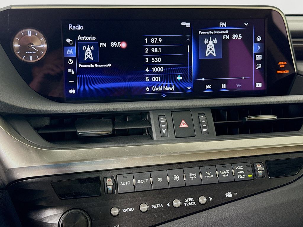 Thumbnail: 2019 Lexus ES - 15