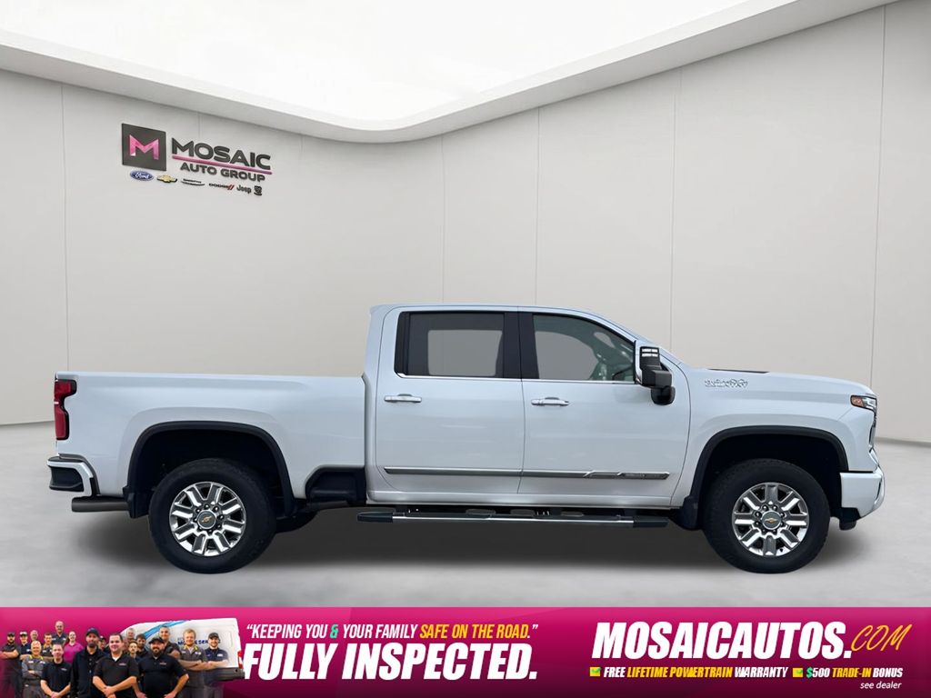 Used 2024 Chevrolet Silverado 3500HD High Country with VIN 1GC4YVEY2RF451401 for sale in Zumbrota, Minnesota