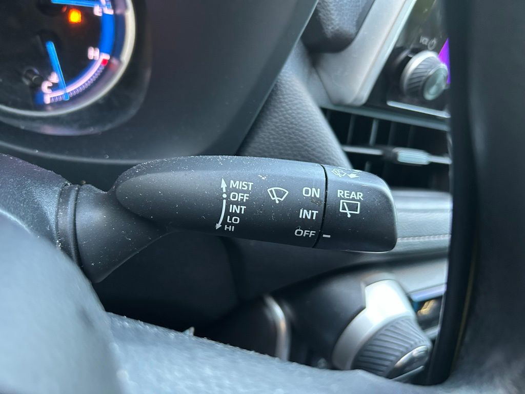2023 Toyota RAV4 LE 20