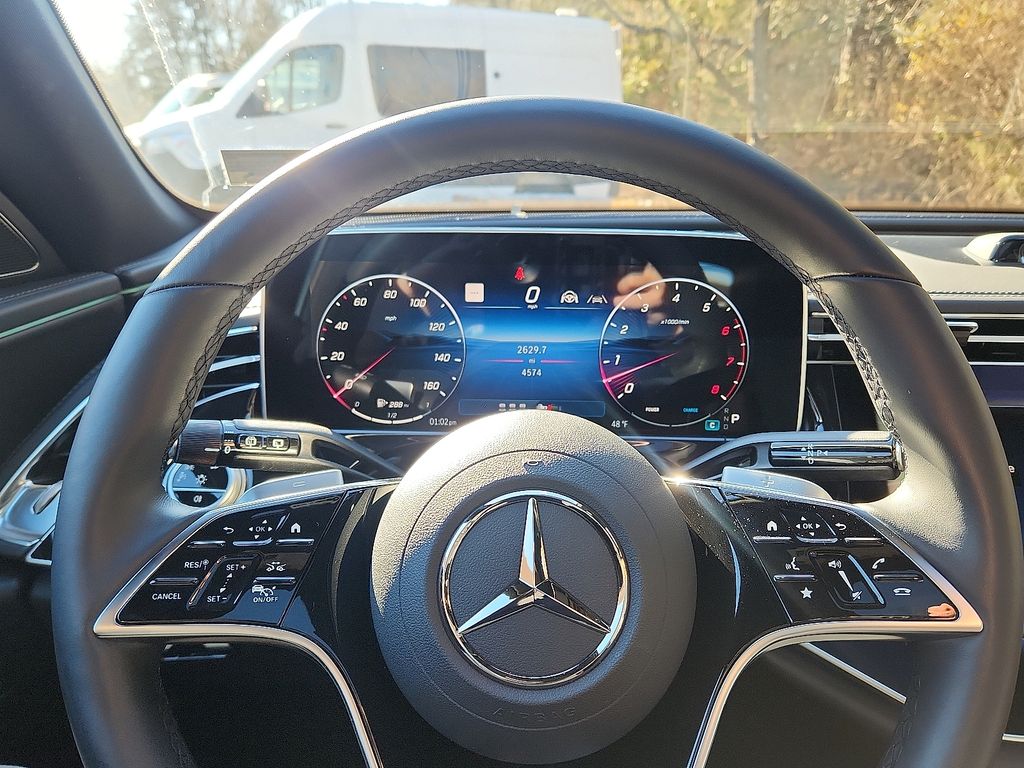 Thumbnail: 2025 Mercedes-Benz E-Class - 21