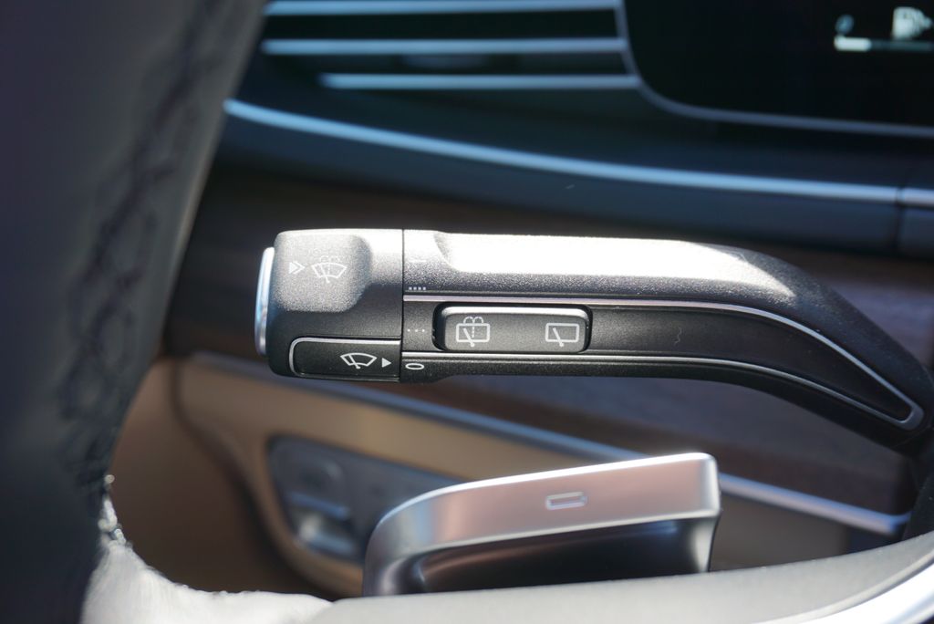 Thumbnail: 2026 Mercedes-Benz GLE - 31