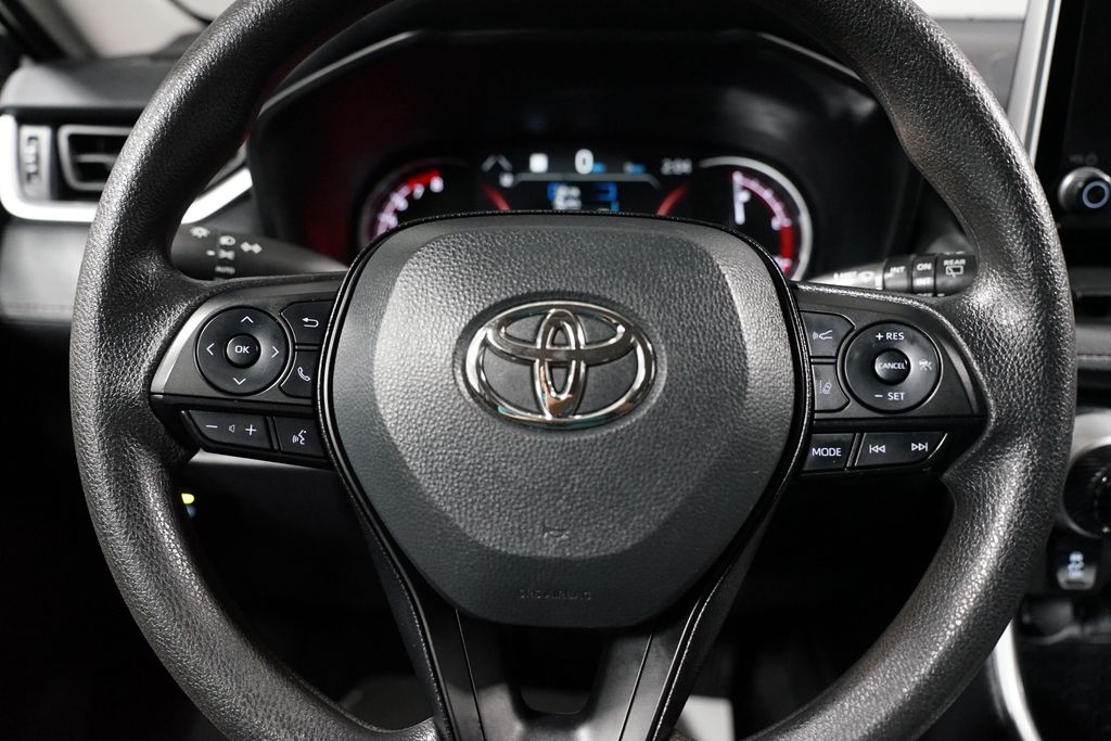 Thumbnail: 2025 Toyota RAV4 - 12