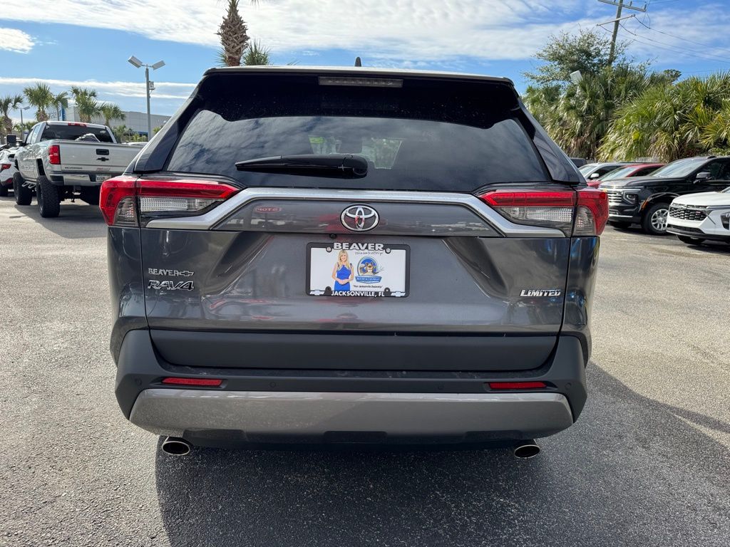 2019 Toyota RAV4 Limited 6