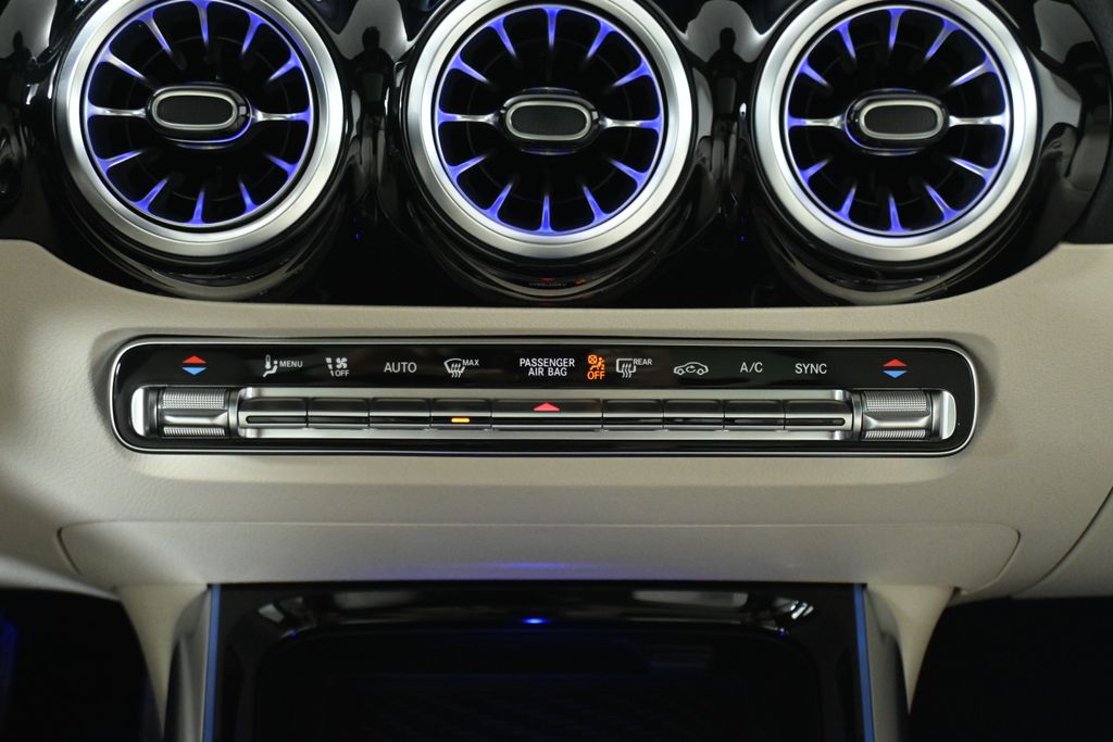 Thumbnail: 2026 Mercedes-Benz GLA - 23