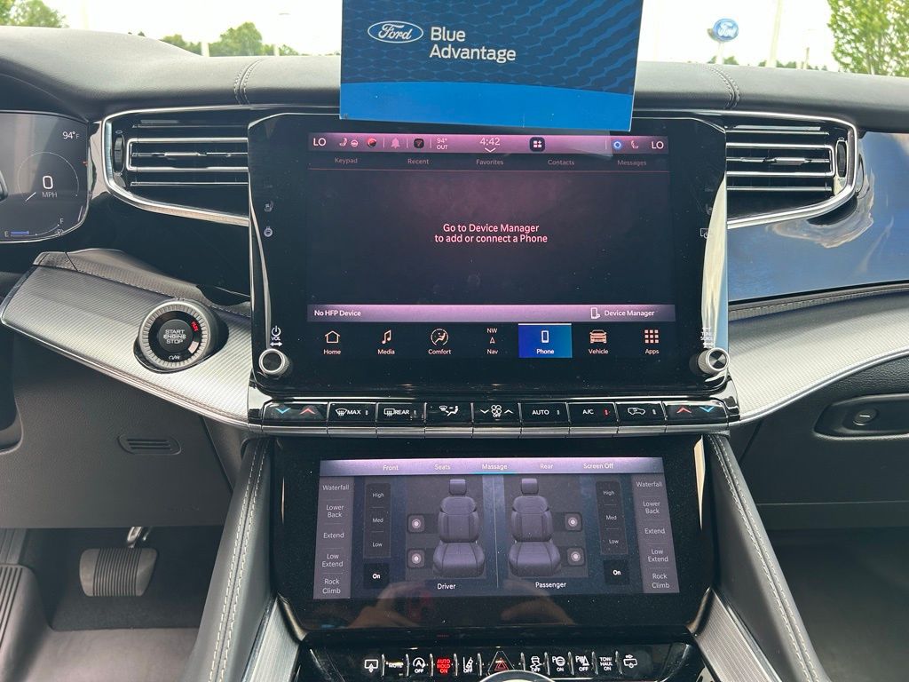 2023 Jeep Grand Wagoneer L Base
