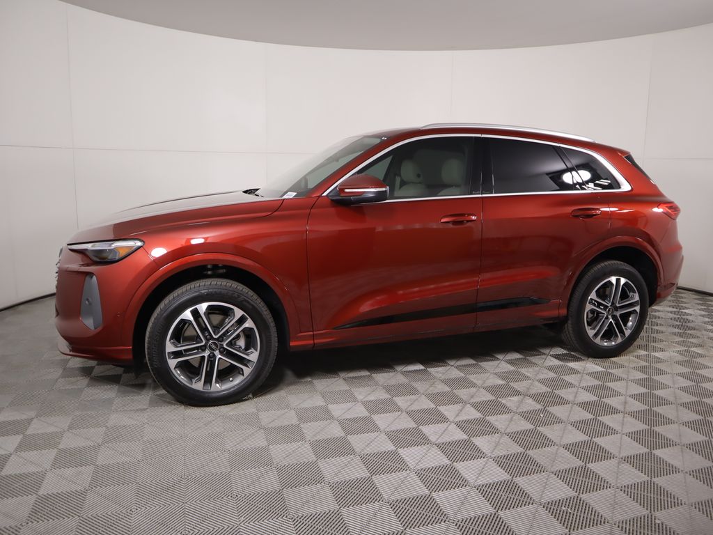 Thumbnail: 2025 Audi Q5 - 9