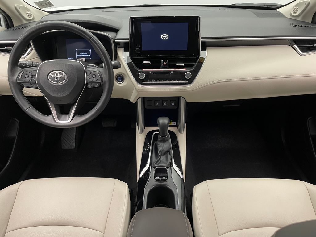 2023 Toyota Corolla Cross XLE 19