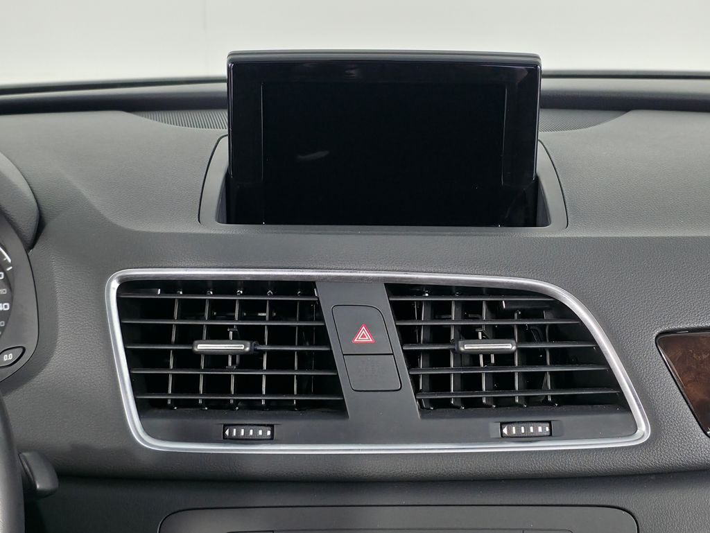 2015 Audi Q3 Prestige 28