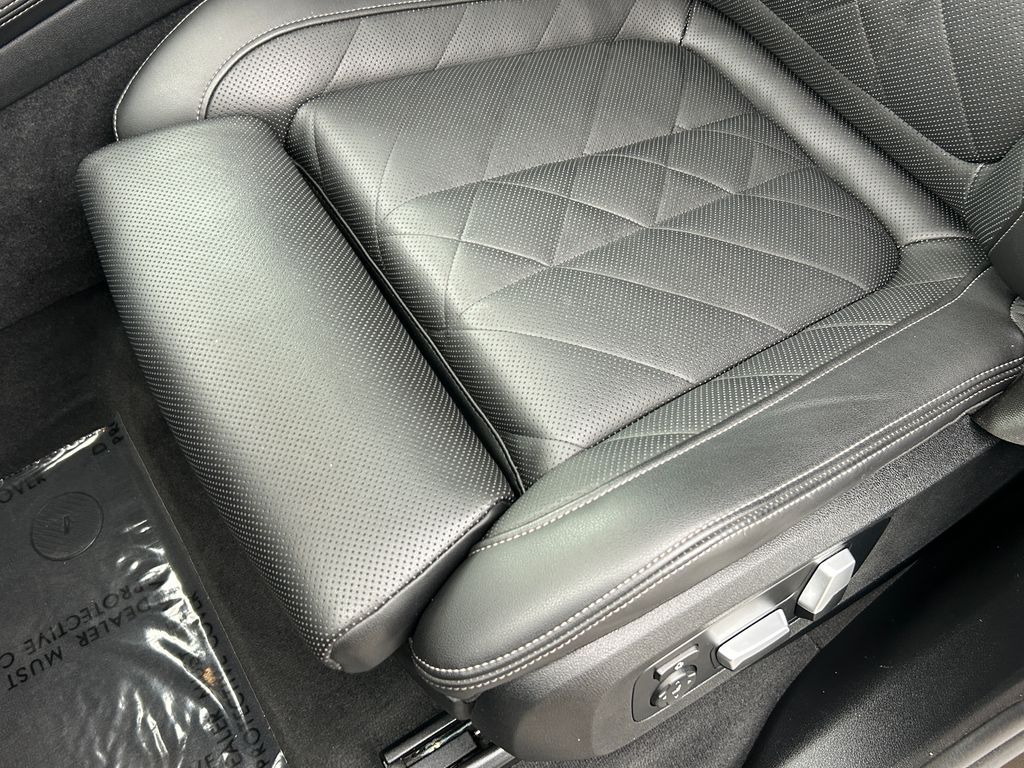 Thumbnail: 2024 BMW X5 - 15