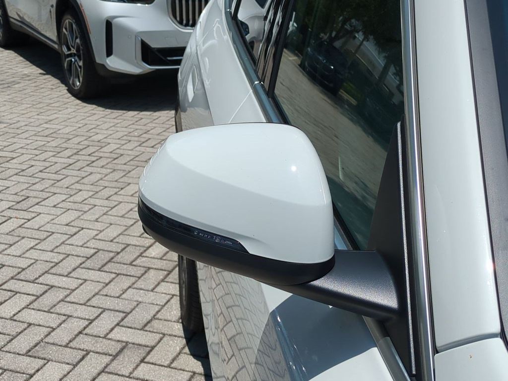 New 2026 White BMW xDrive28i image 12