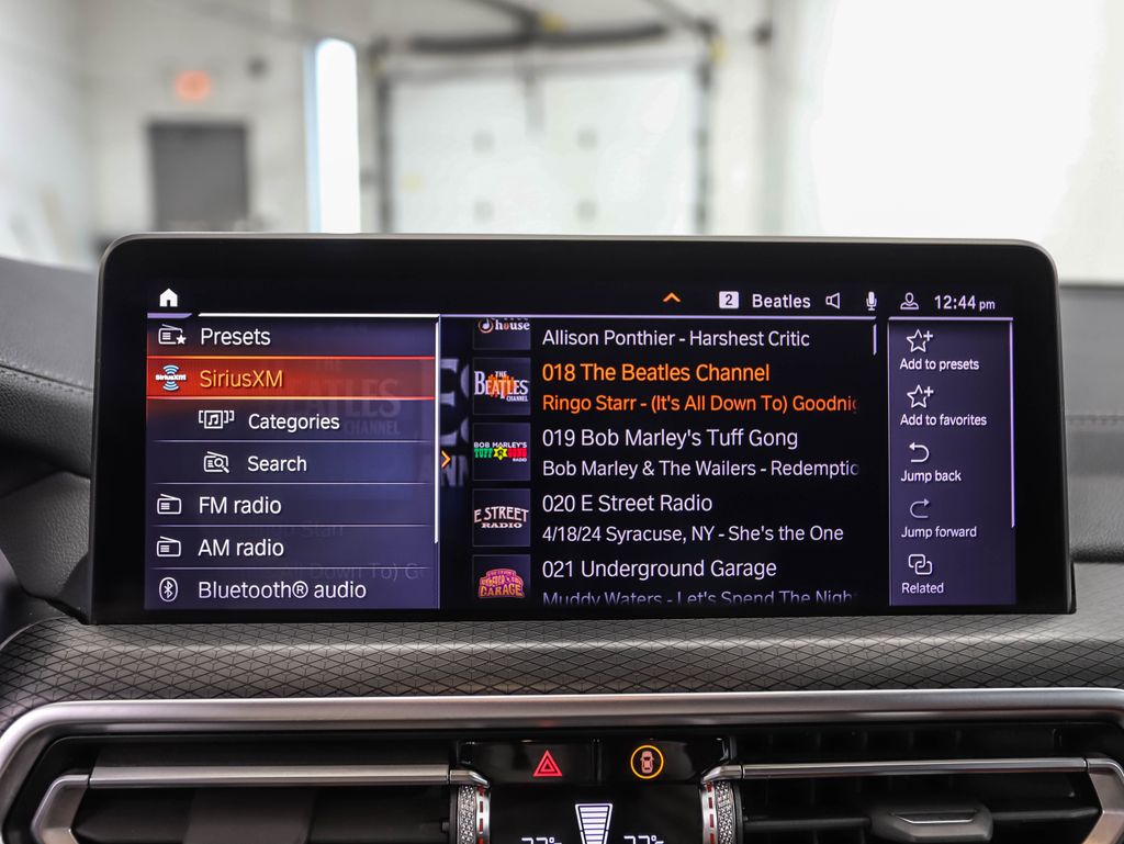 Thumbnail: 2023 BMW X4 - 17