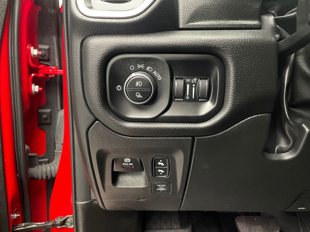 Thumbnail: 2025 RAM 1500 - 20