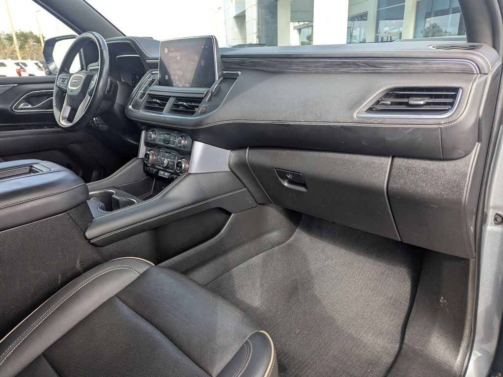 used 2022 GMC Yukon XL car, priced at $46,991