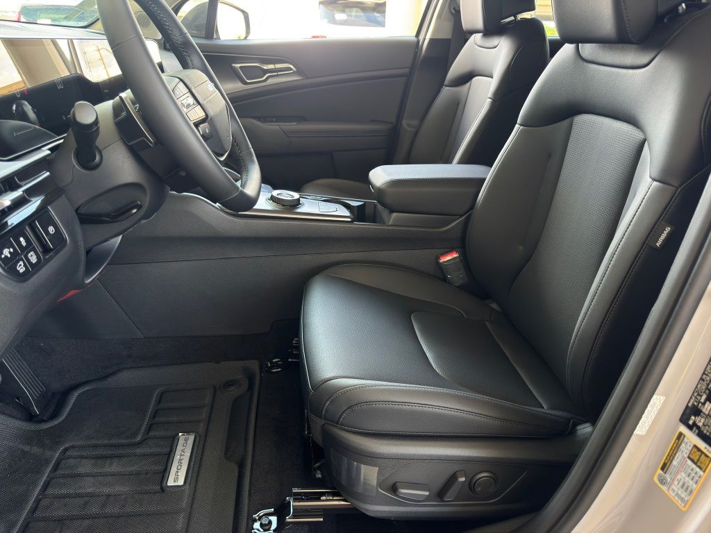 2026 Kia Sportage Hybrid EX Gray at Community Kia