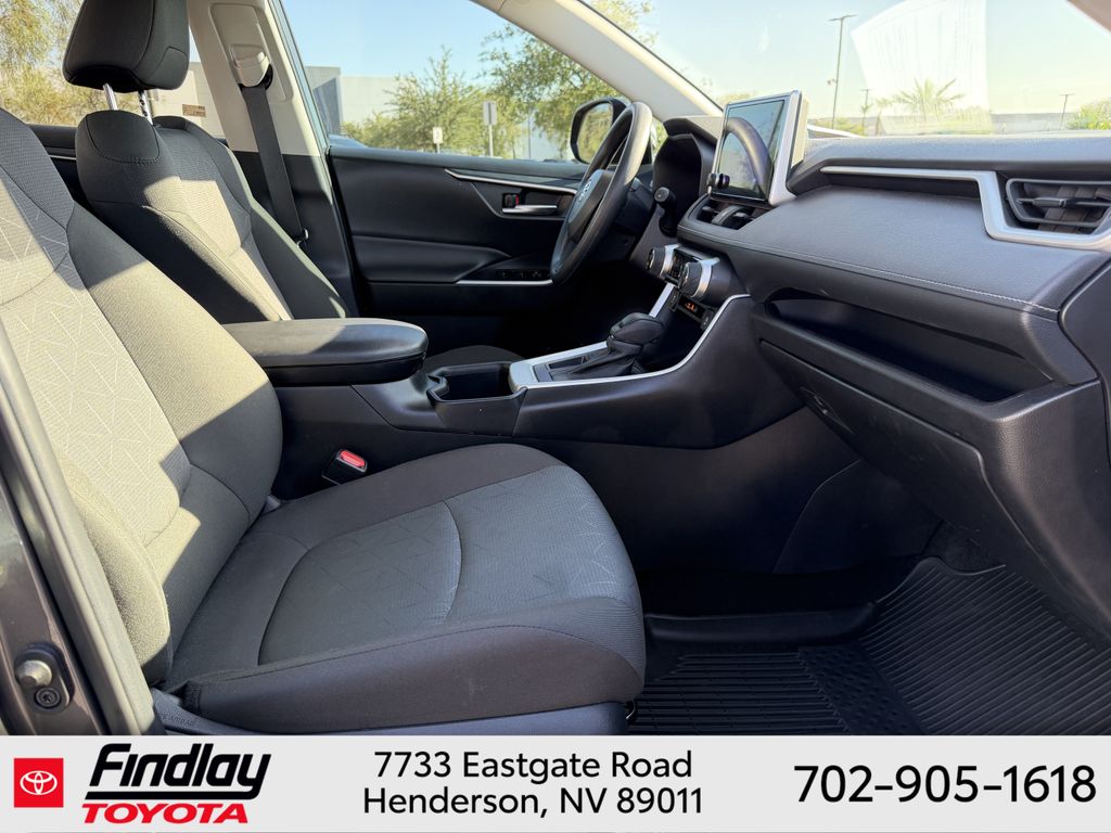 Used 2024 Toyota RAV4 SUV