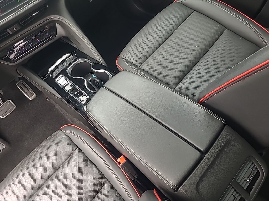 used 2023 Buick Envision car, priced at $29,981