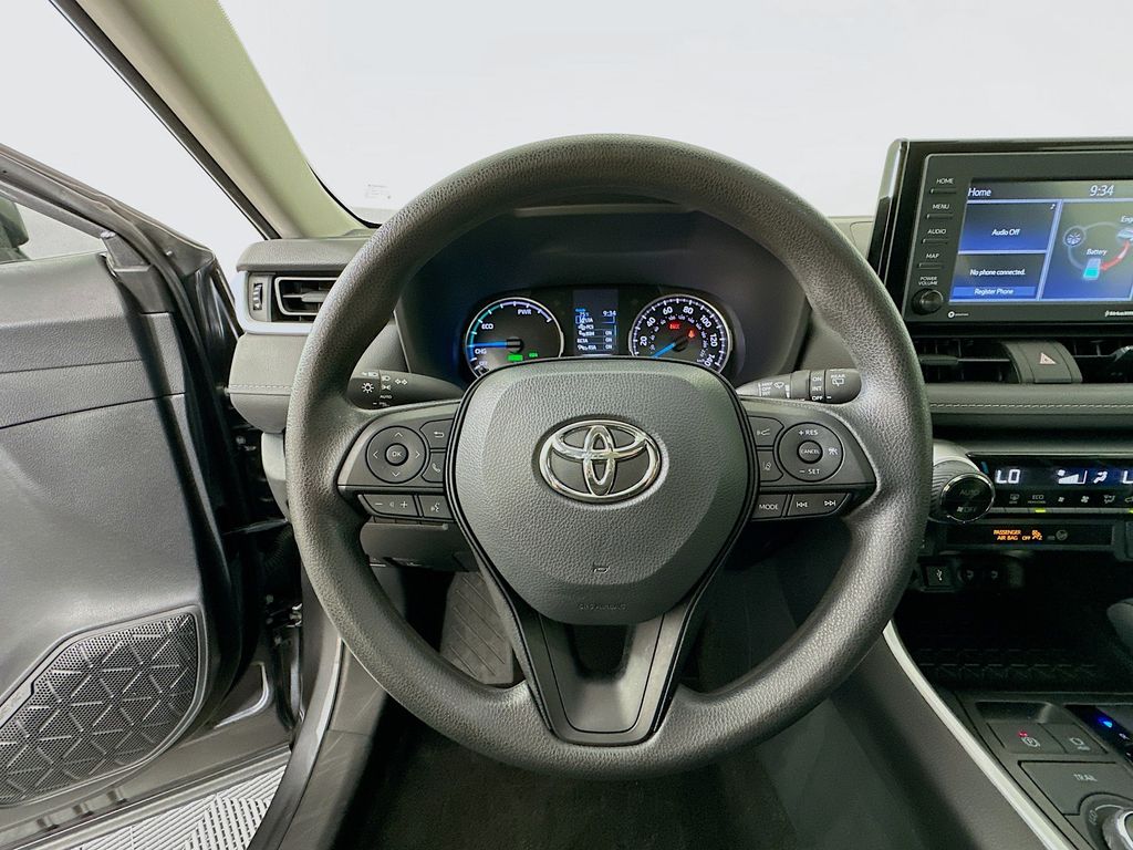 2022 Toyota RAV4 XLE 11
