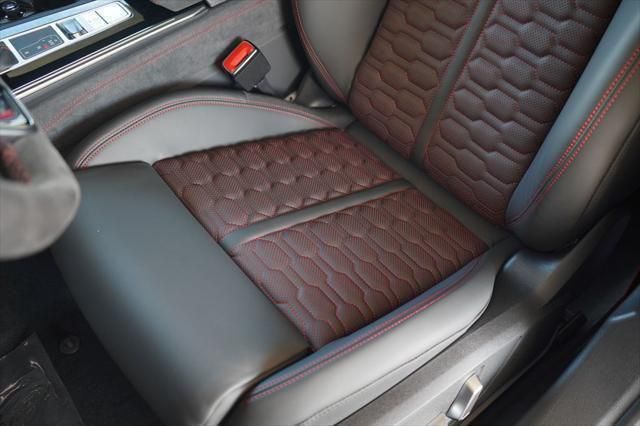 Thumbnail: 2026 Audi RS 7 - 10