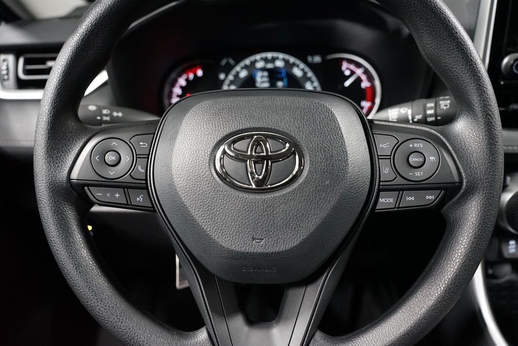 Thumbnail: 2025 Toyota RAV4 - 12