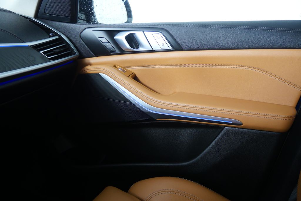 2022 BMW X7 xDrive40i 31