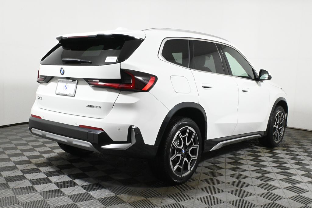 2025 BMW X1 xDrive28i 7