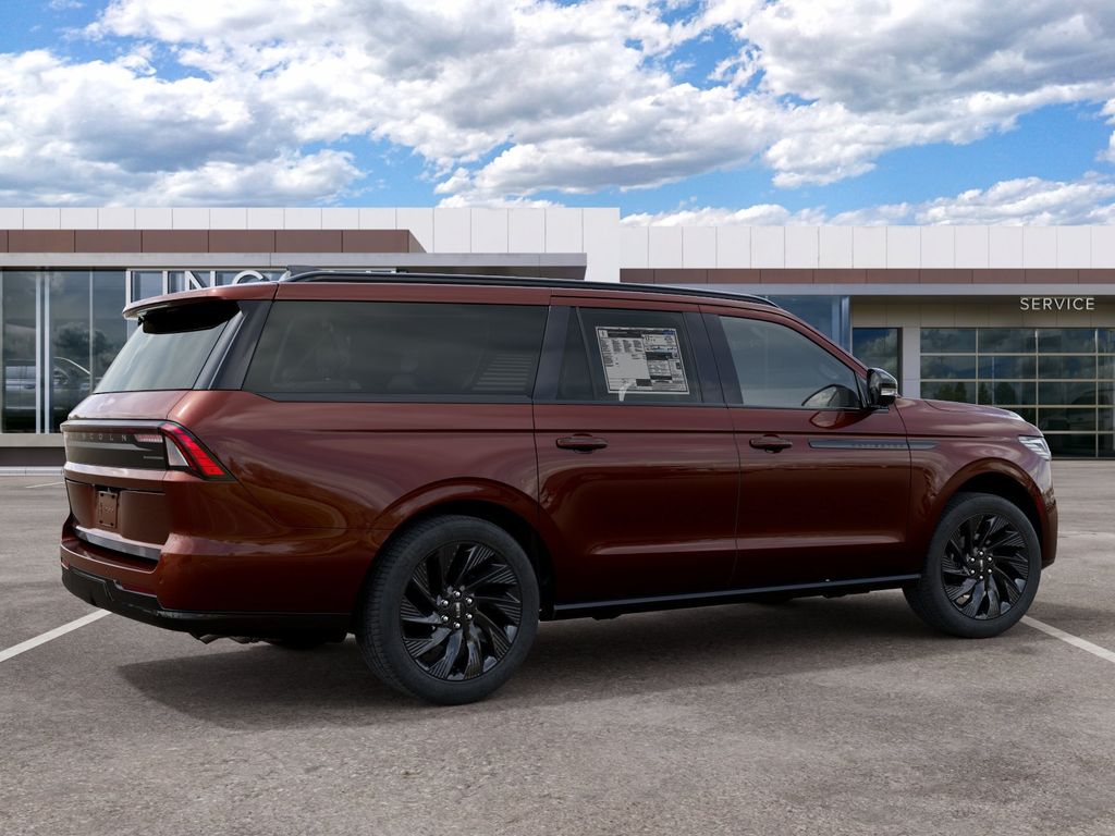 Thumbnail: 2027 Lincoln Navigator L - 6