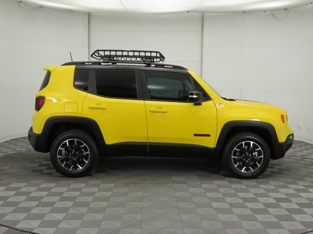 2023 Jeep Renegade Trailhawk 4