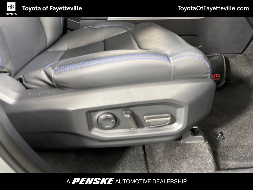Thumbnail: 2024 Toyota Tundra - 8