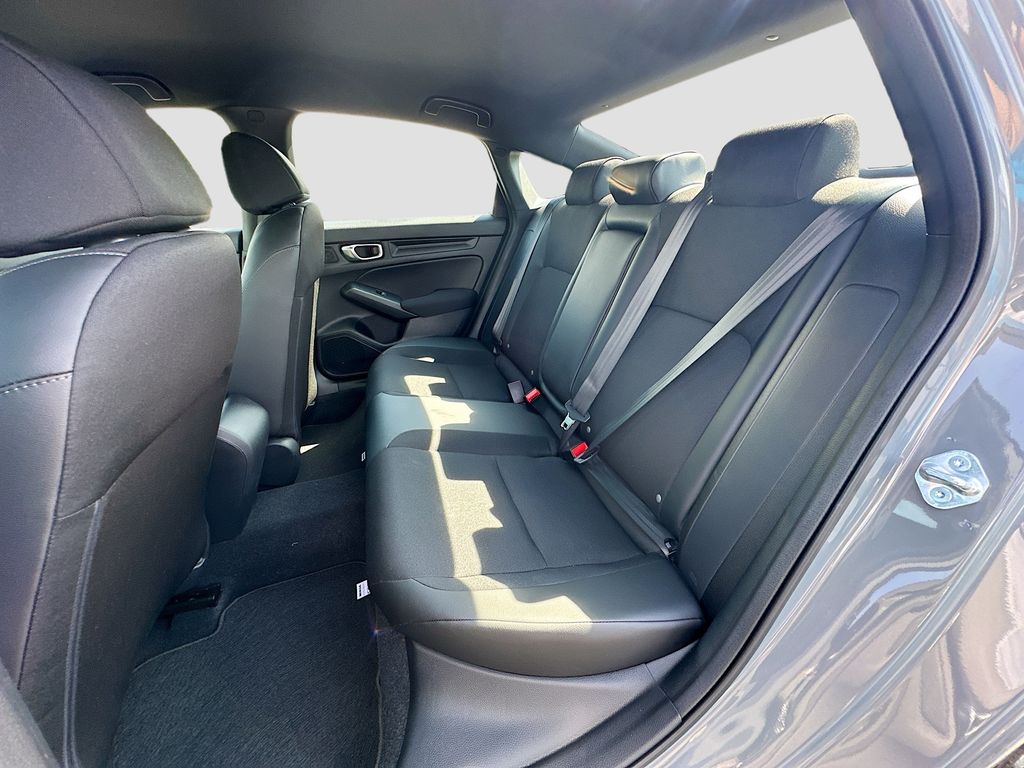 2025 Honda Civic Sport 16