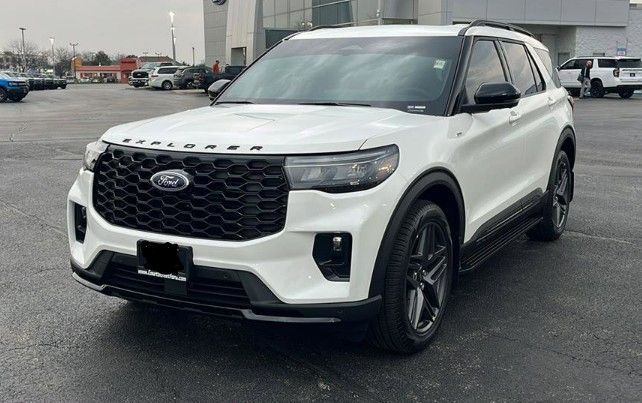 White Metallic 2025 Ford Explorer ST AWD SUV / Crossover All-Wheel Drive Automatic