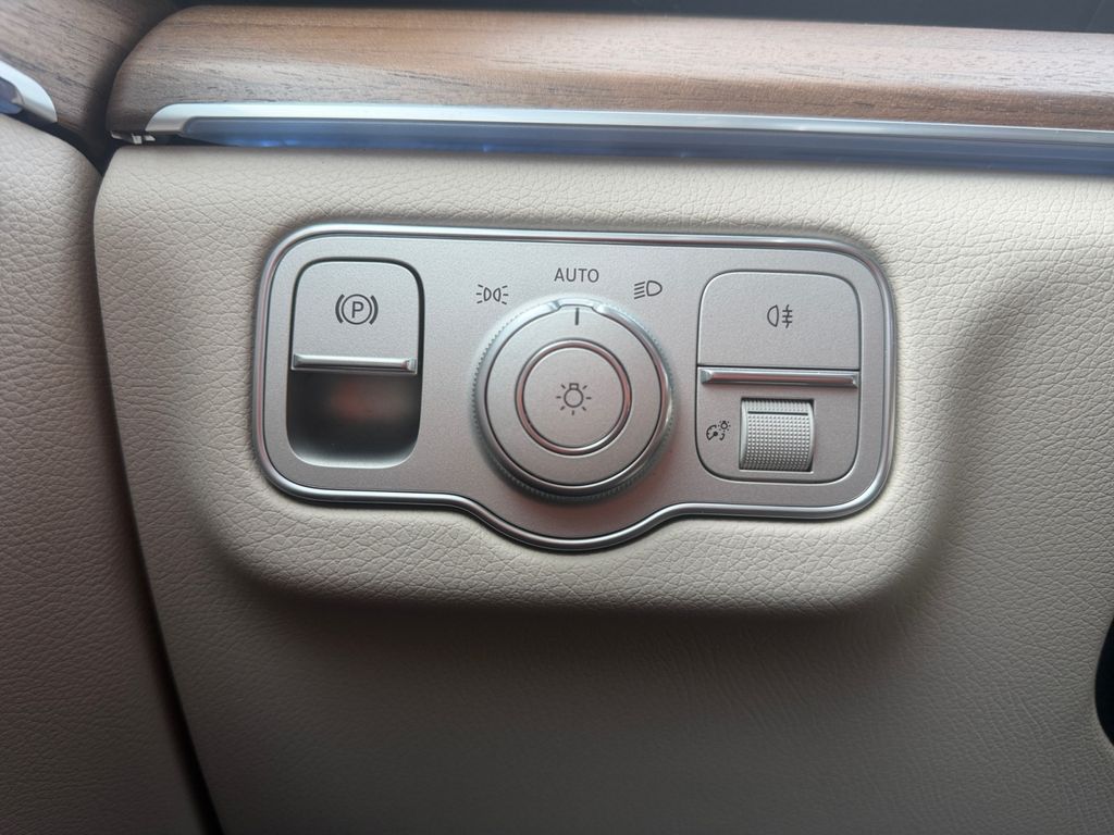 new 2026 Mercedes-Benz GLS car, priced at $101,500