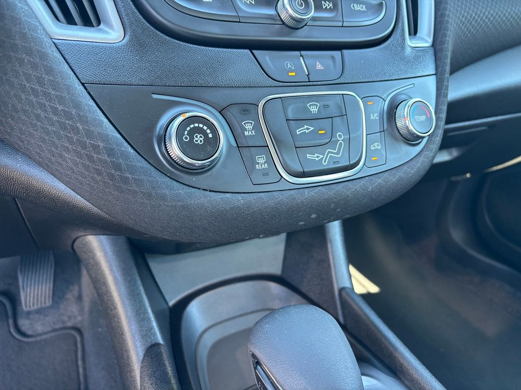 Used Car 2025 Chevrolet Malibu  Rs For Sale Under $25,000 In Austin, Texas