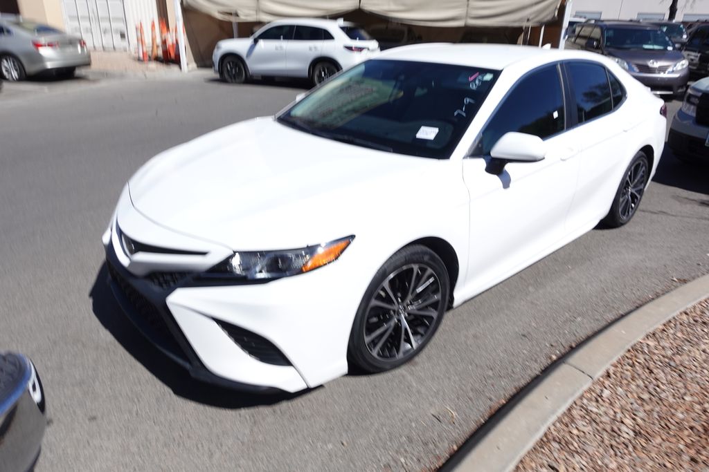 Used 2019 Toyota Camry SE in Henderson NV | 4T1B11HK5KU713310