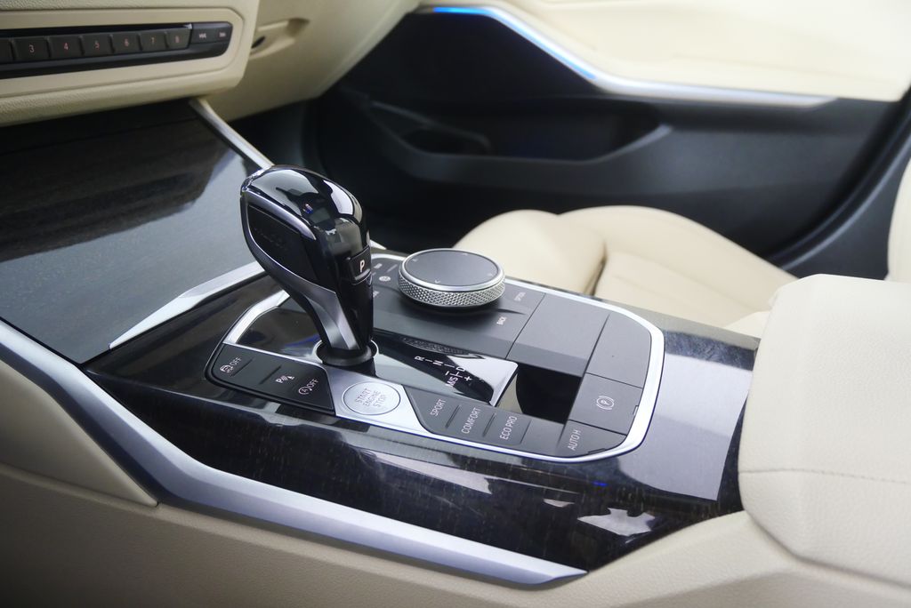 Thumbnail: 2020 BMW 3 Series - 22