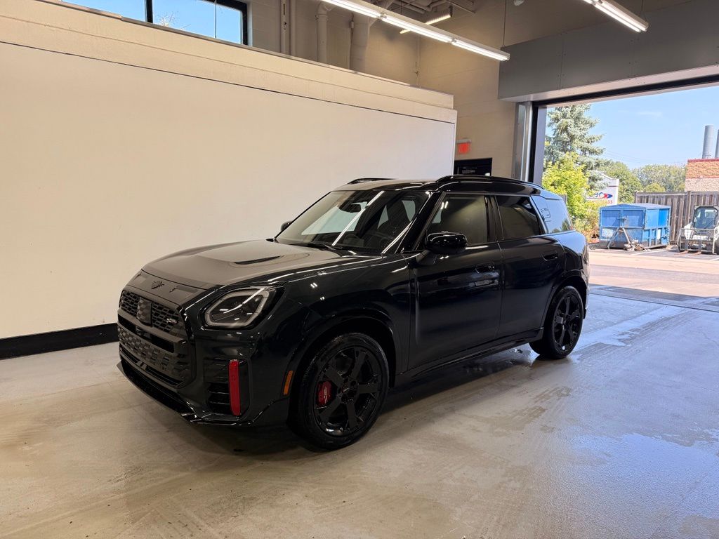 Thumbnail: 2027 MINI Cooper Countryman - 1