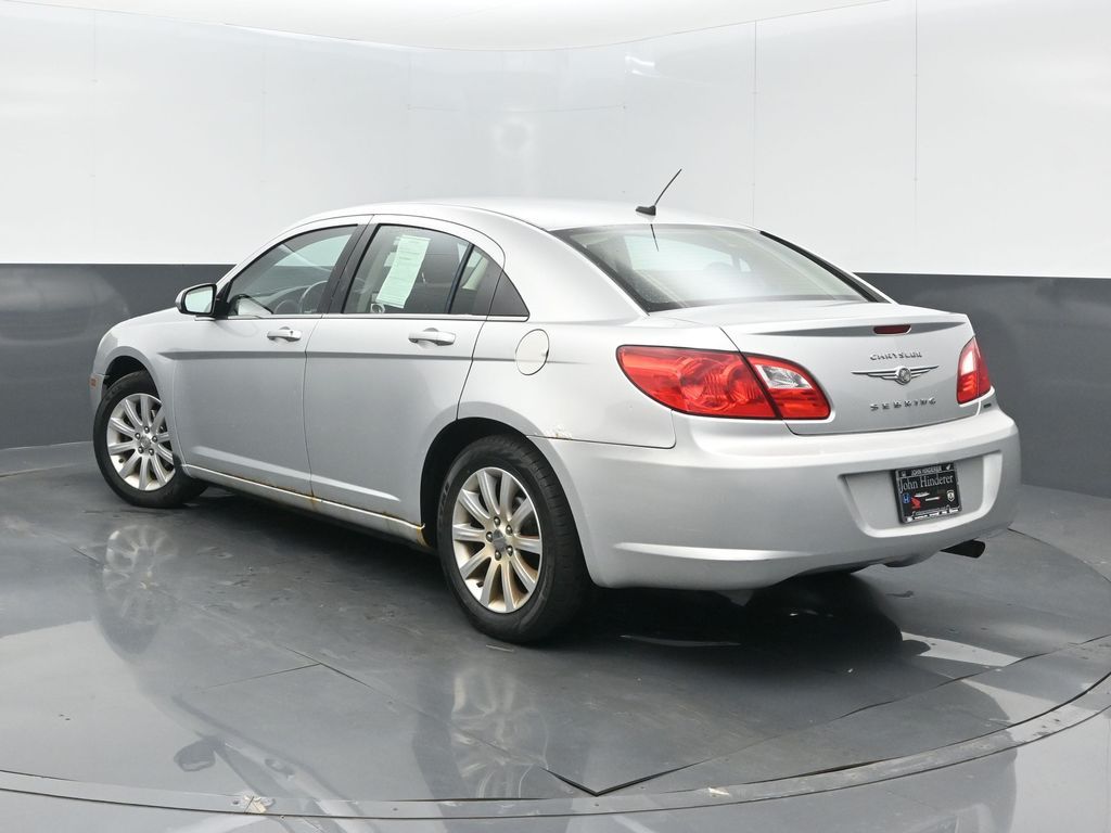 View vehicle photo 6