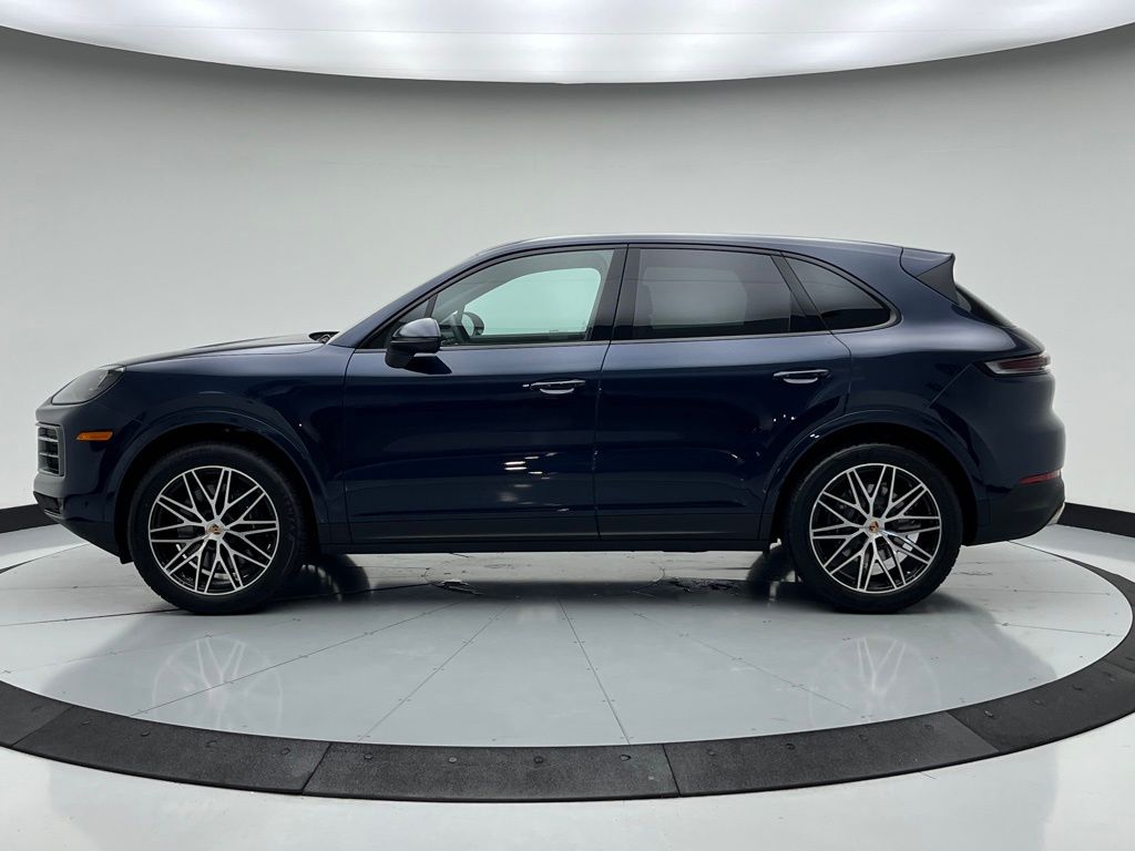 Thumbnail: 2025 Porsche Cayenne - 2