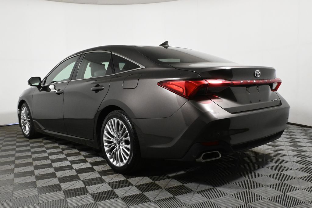 2019 Toyota Avalon Limited 6
