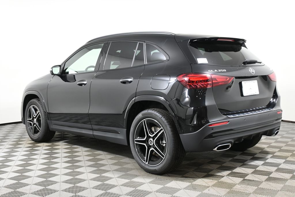 2025 Mercedes-Benz GLA 250 4MATIC 5