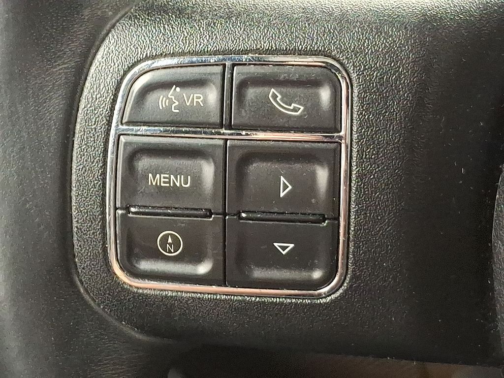 Thumbnail: 2015 Jeep Wrangler - 20