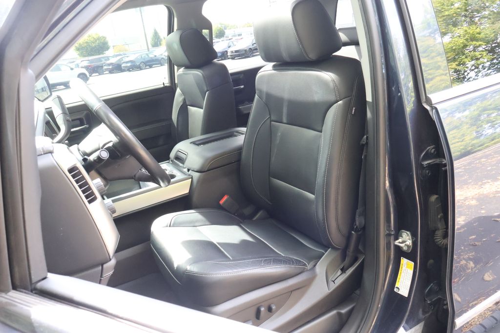 Thumbnail: 2018 Chevrolet Silverado 1500 - 29