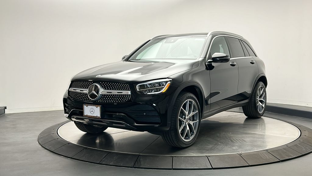 2022 Mercedes-Benz GLC 300 3