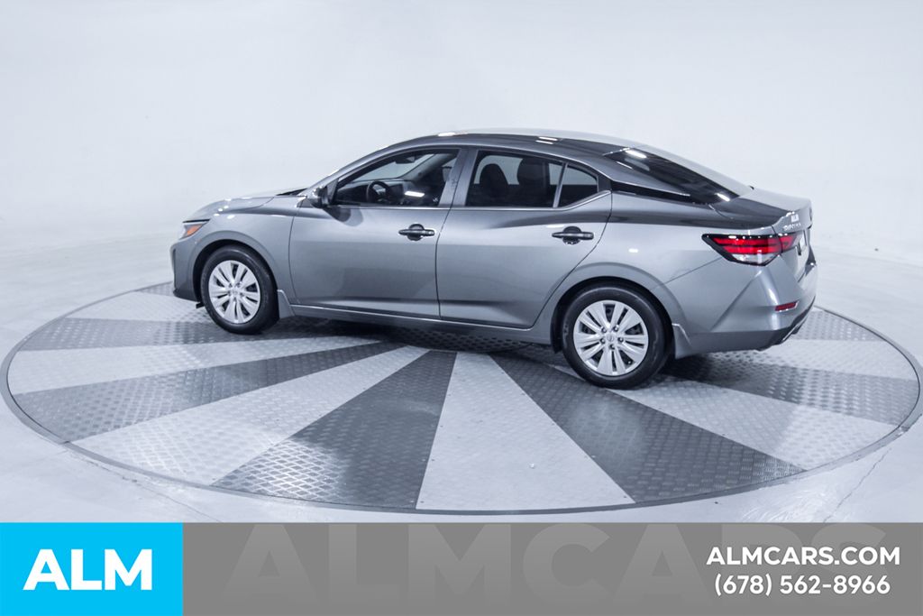Used 2025 Gray Nissan S image 5