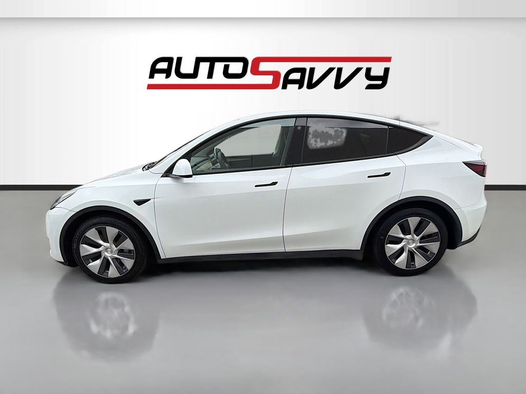 Used 2023 White Tesla Long Range image 4