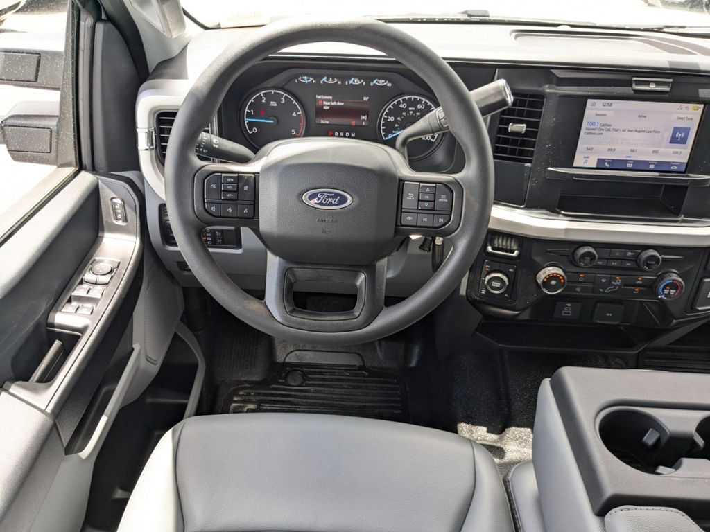 2025 Ford F-250 Super Duty XL