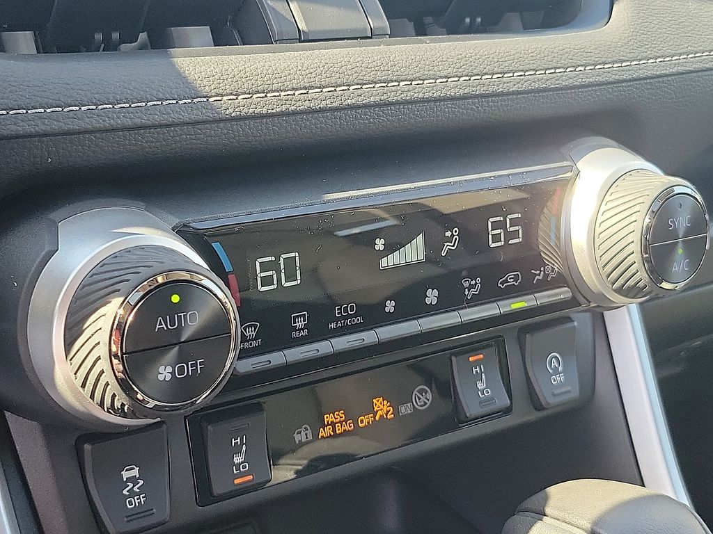 Thumbnail: 2025 Toyota RAV4 - 13