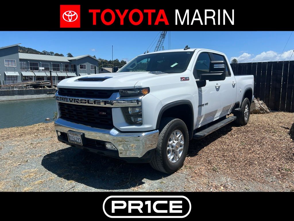 2022 Chevrolet Silverado HD LT 4WD Crew Cab Standard Box's photo